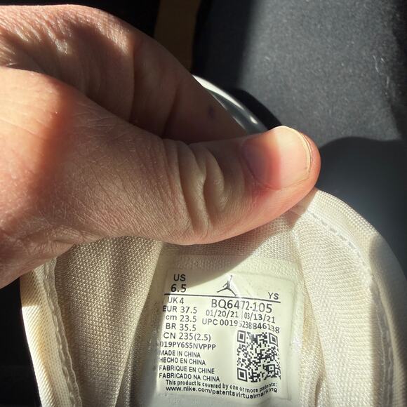 Women's Nike Air Jordan 1 Mid Wolf Grey Aluminum White Sneakers Shoes Sz 6.5 - Picture 7 of 7